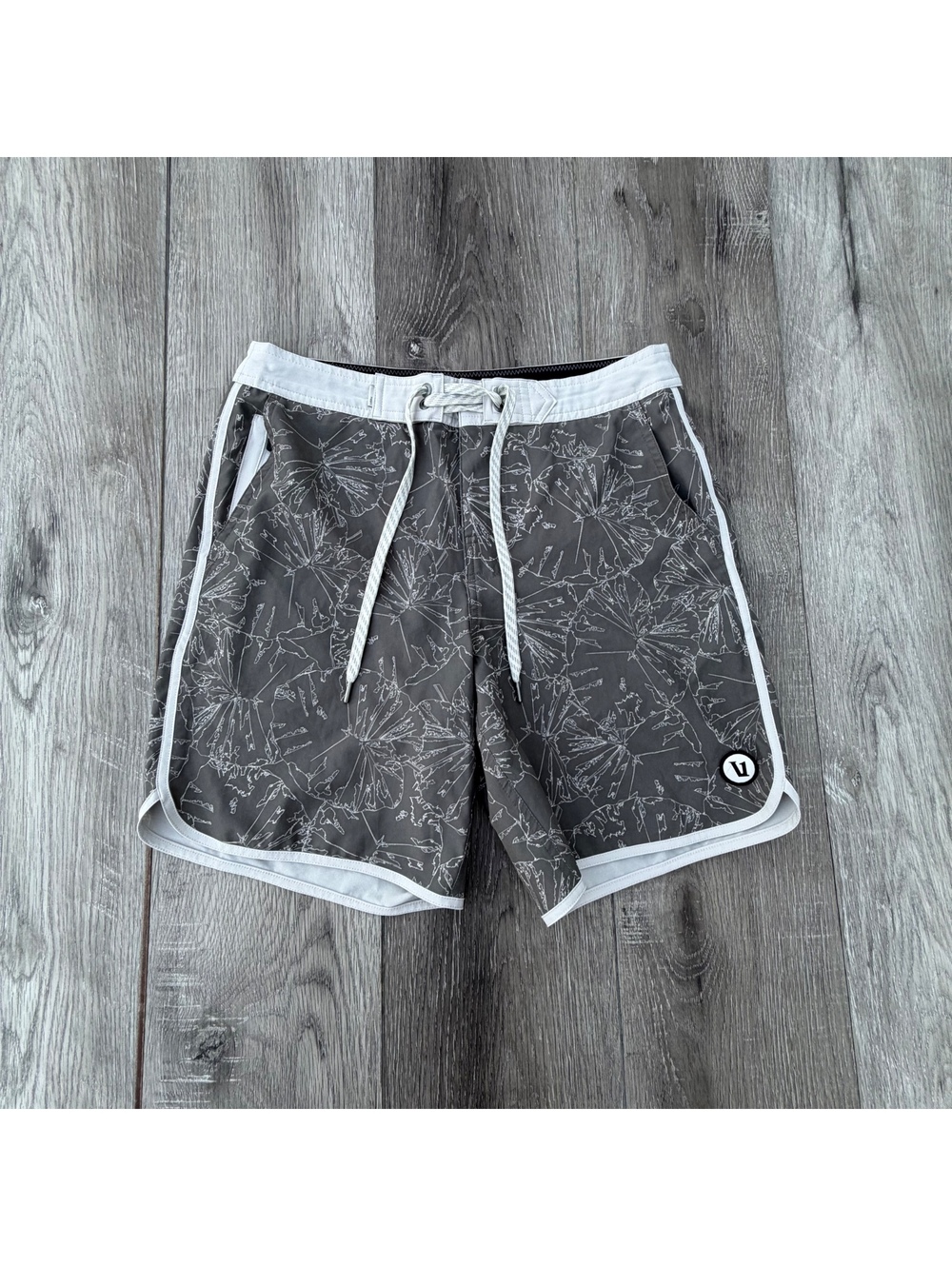 Men’s Swim Vuori Cruise Boardshorts 28